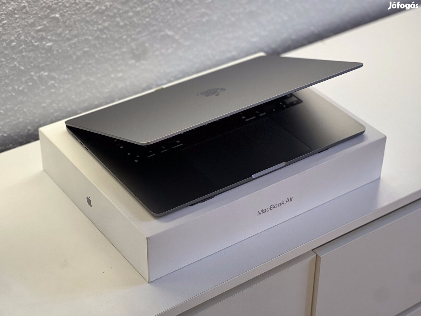 Hibátlan MacBook Air 2022 15 M2 256GB 2 ÉV Garanciával Számlával