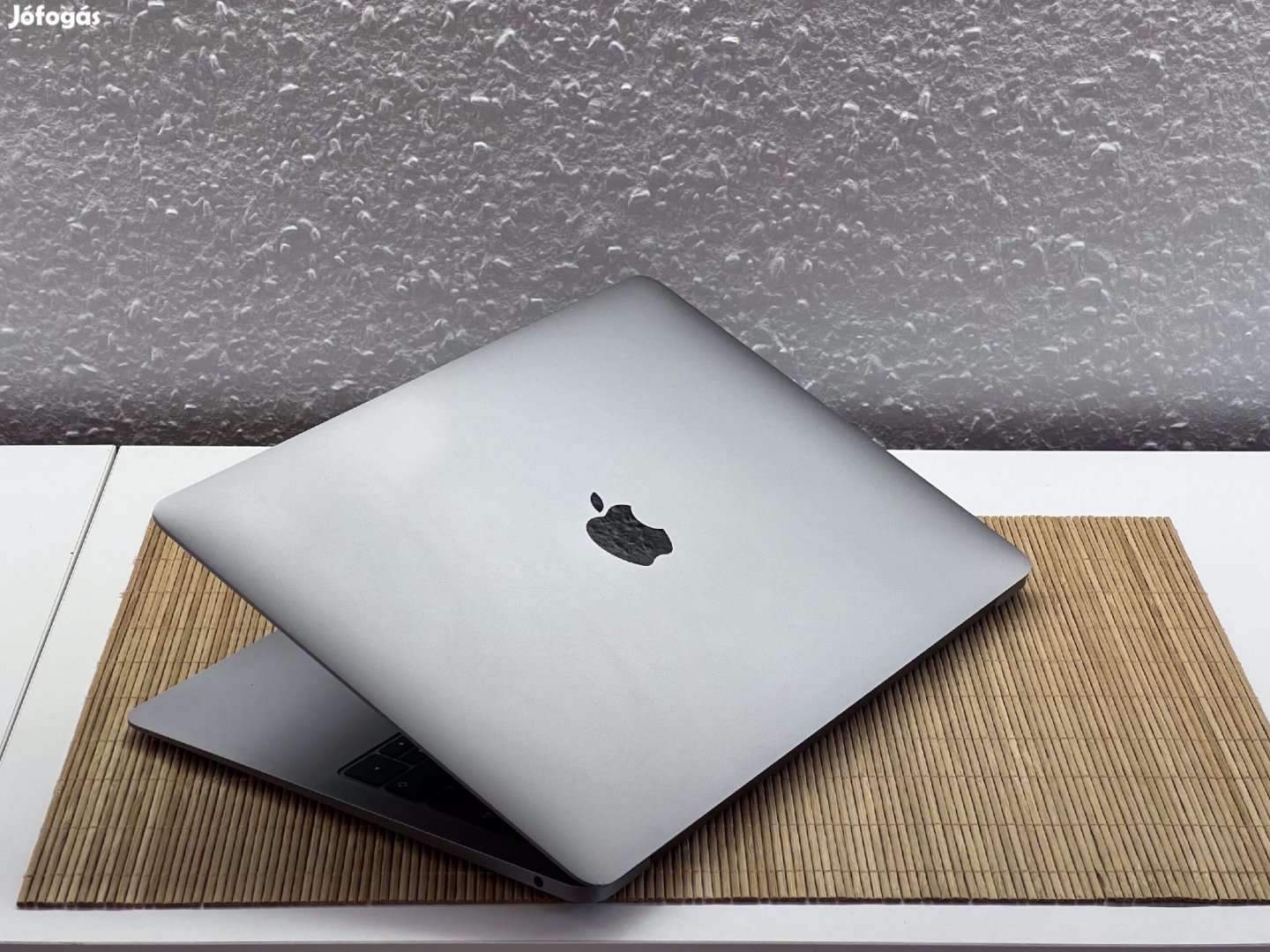 Hibátlan MacBook Air i5 2019 13128GB 8GB2 ÉV Garanciával Számlával