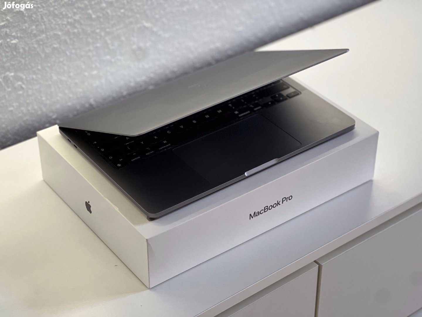 Hibátlan MacBook Pro 2020 13 M1 256GB 2 ÉV Garanciával Számlával