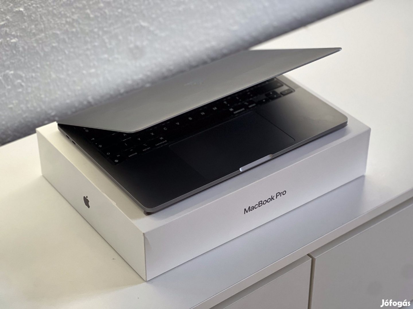Hibátlan MacBook Pro 2020 13 M1 256GB 2 ÉV Garanciával Számlával