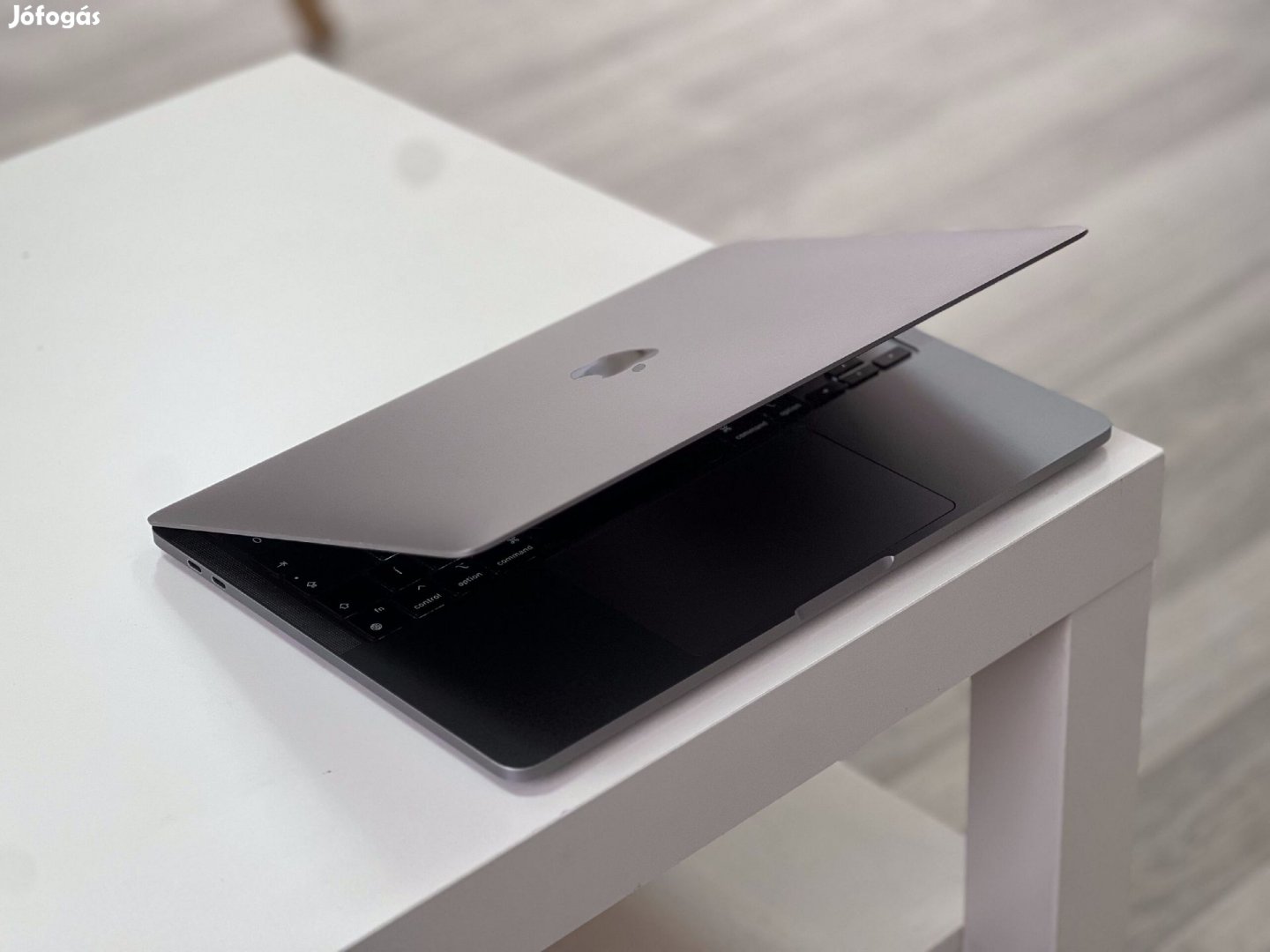 Hibátlan MacBook Pro 2020 13 M1 256GB 2 ÉV Garanciával Számlával