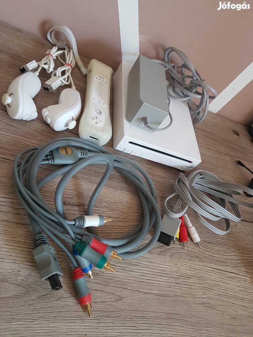 Hibátlan Nintendo Wii tartózékaivak 14 ezer Ft ( Pécs )