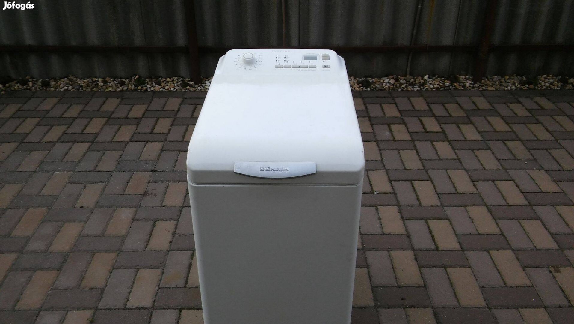 Hibátlan, jó állapotú A+ Electrolux mosógép eladó 1300centri 5.5kg