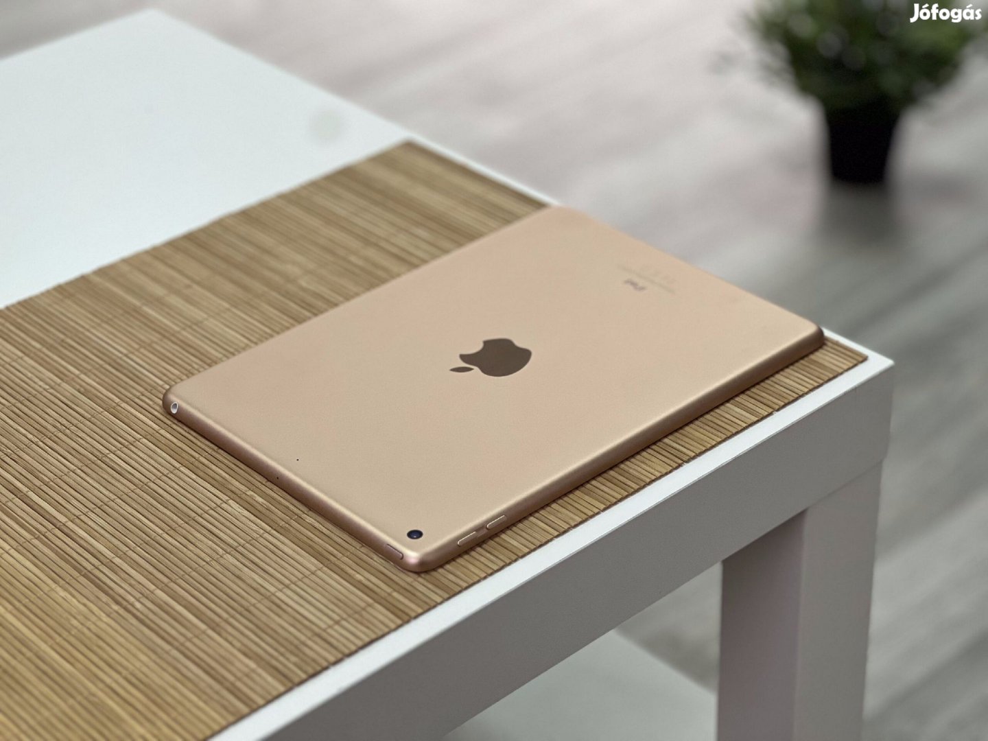 Hibátlan iPad 6th Generáció Gold 128GB 1 Év Garanciával Számlával