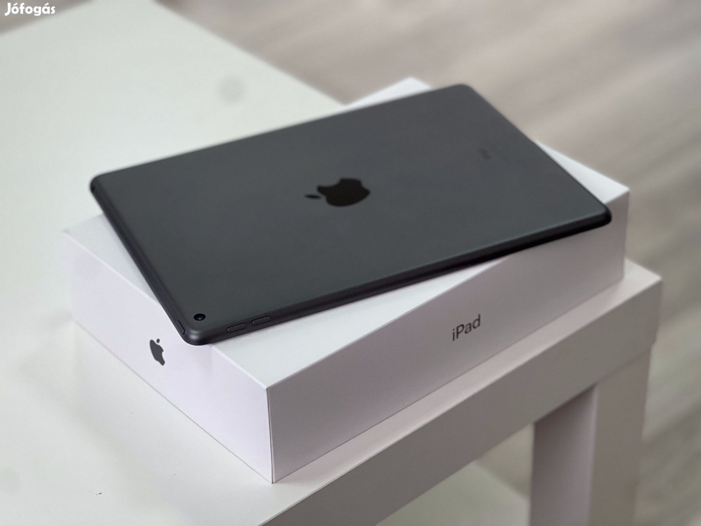 Hibátlan iPad 7th Generáció Space Gray 32GB 2 Év Garanciával