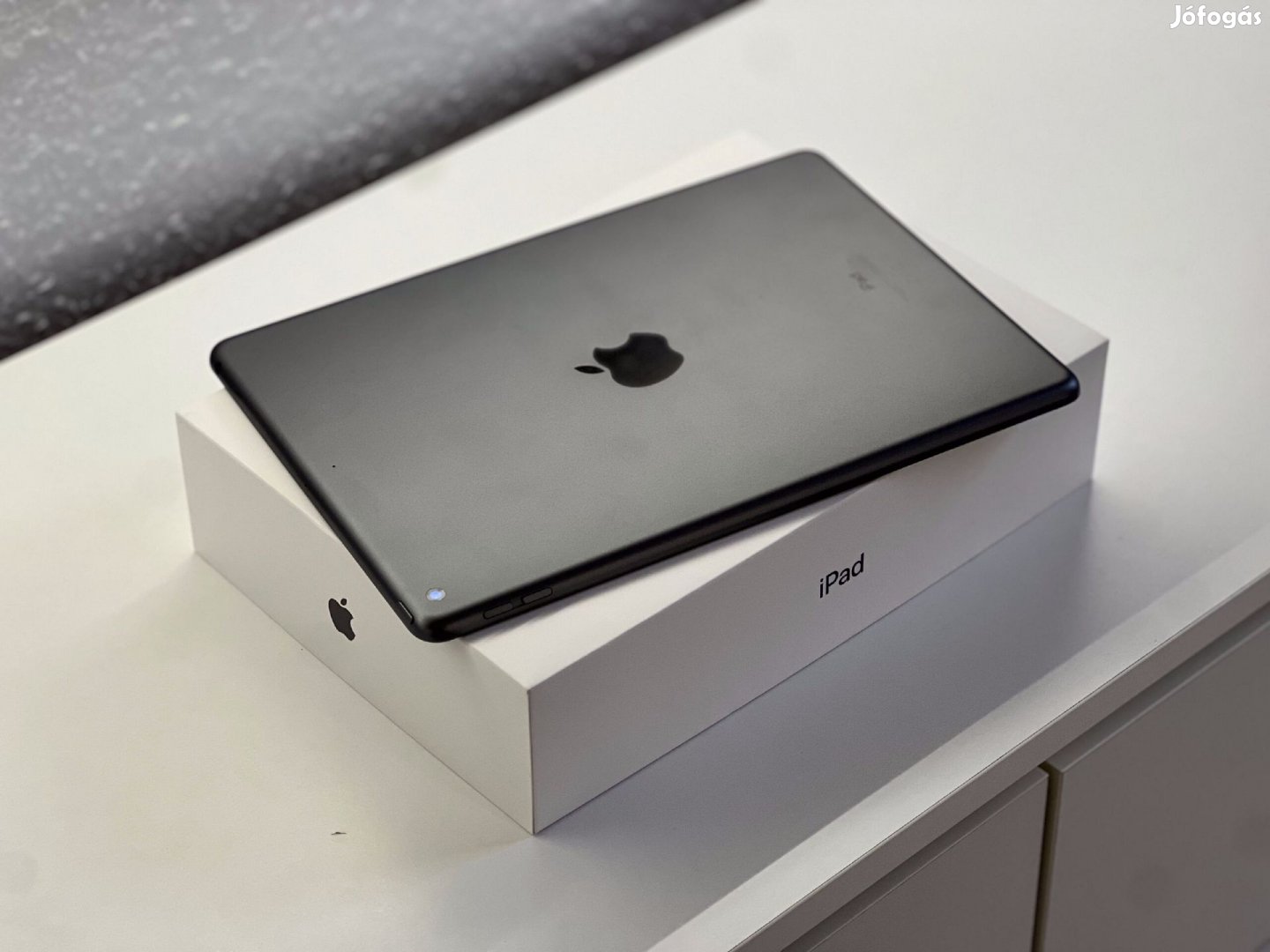 Hibátlan iPad 7th Generáció Space Gray 32GB 2 Év Garanciával
