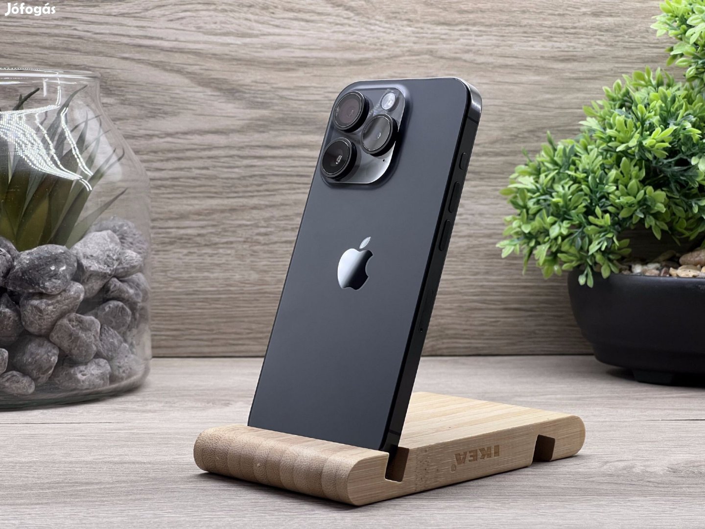 Hibátlan iPhone 15 Pro Black Titanium 128GB 2 ÉV Garanciával
