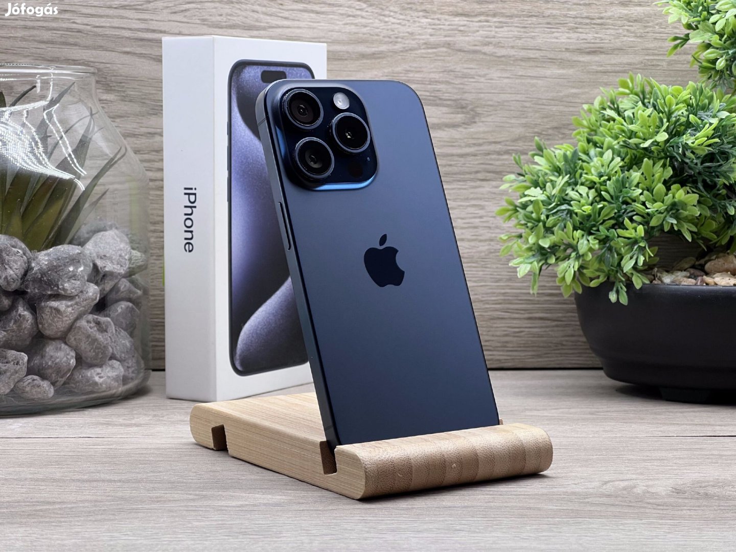 Hibátlan iPhone 15 Pro Blue Titanium 128GB 2 ÉV Garanciával