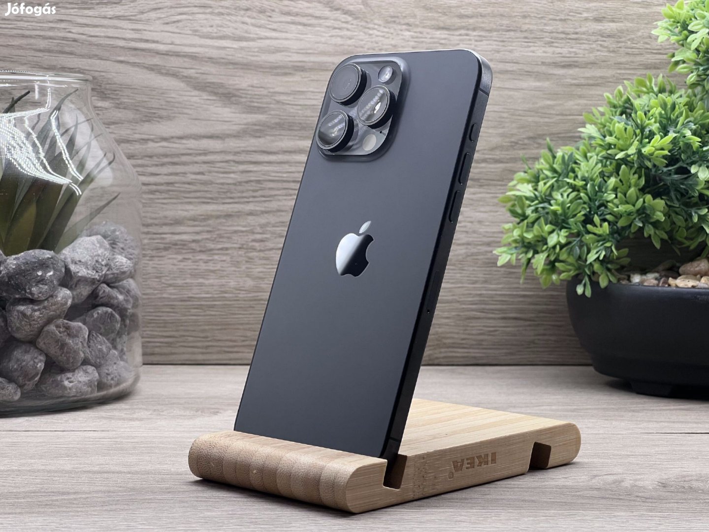 Hibátlan iPhone 15 Pro Max Black Titanium 256GB 2 ÉV Garanciával