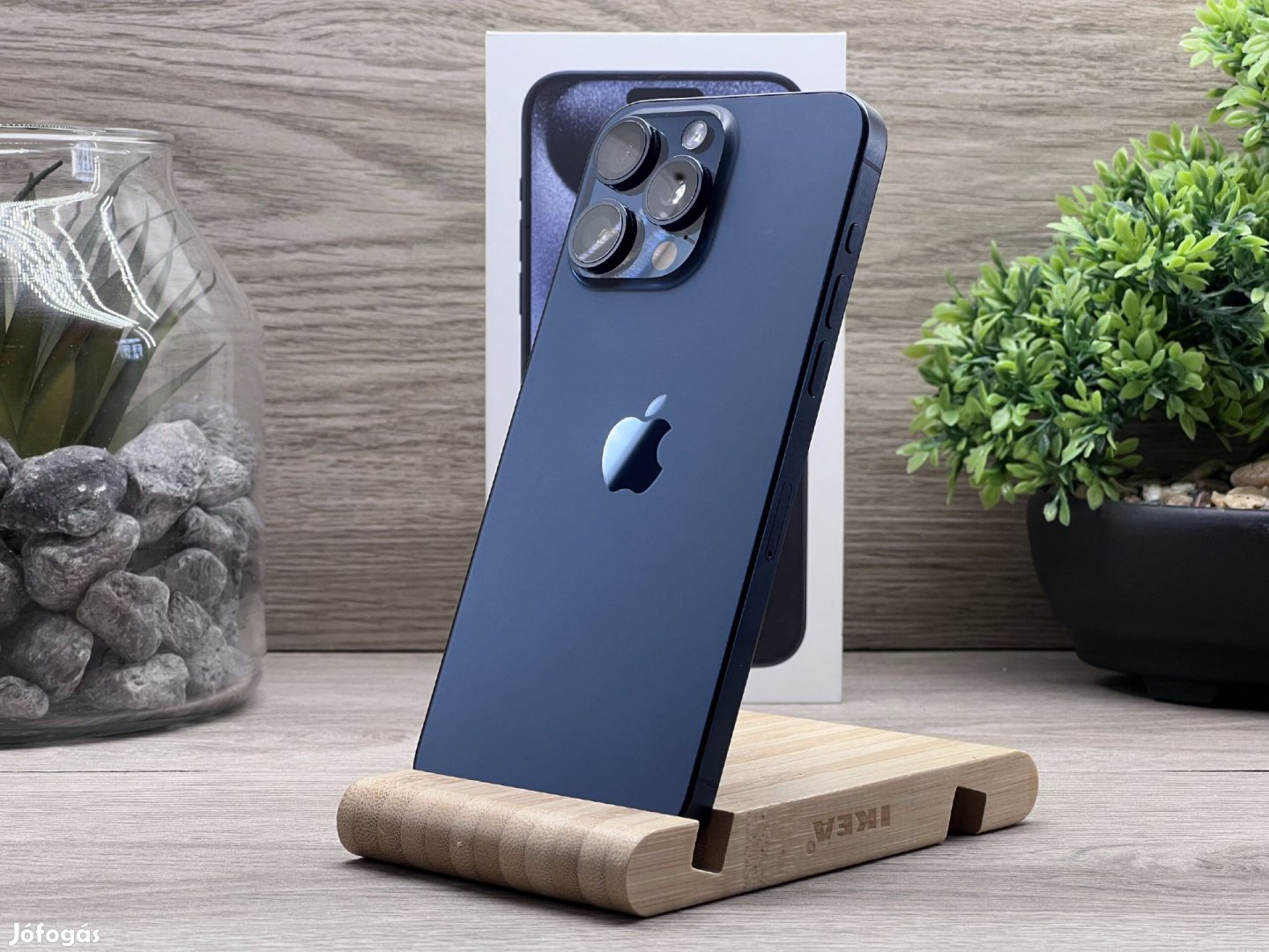 Hibátlan iPhone 15 Pro Max Blue Titanium 256GB 2 ÉV Garanciával