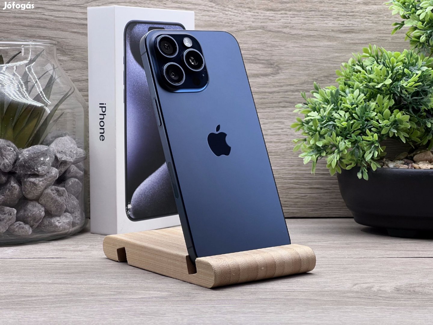Hibátlan iPhone 15 Pro Max Blue Titanium 256GB E-SIM 2 ÉV