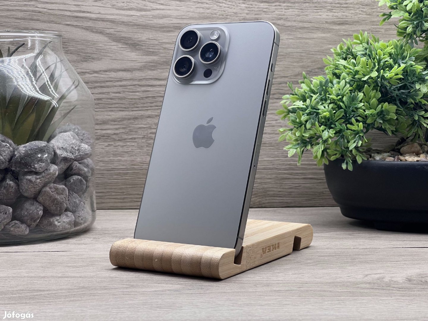 Hibátlan iPhone 15 Pro Max Natural Titanium 256GB 2 ÉV Garanciával