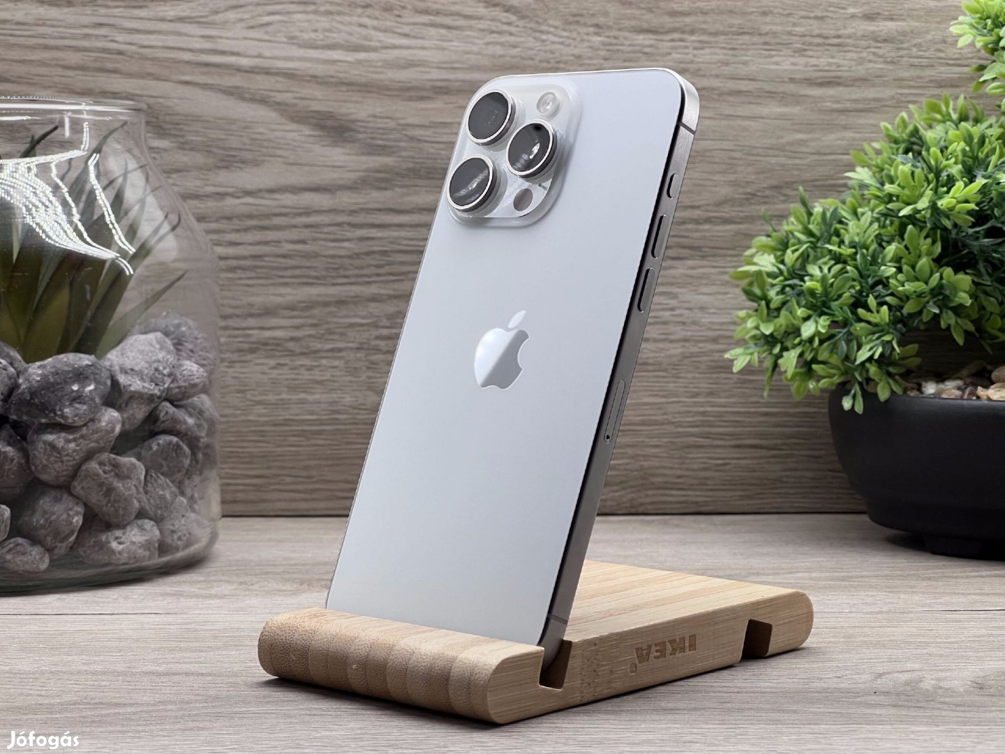 Hibátlan iPhone 15 Pro Max White Titanium 512GB 2 ÉV Garanciával