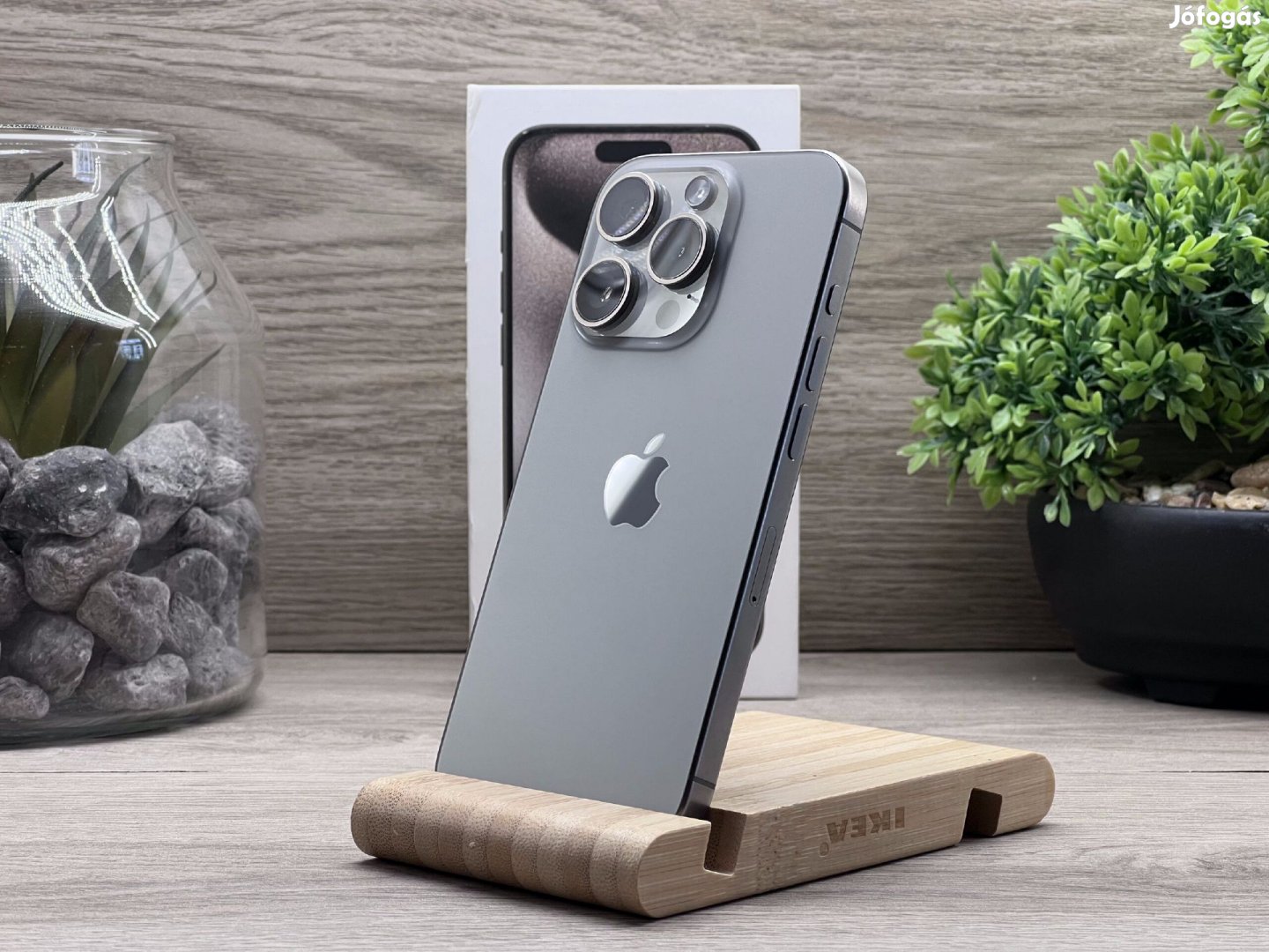 Hibátlan iPhone 15 Pro Natural Titanium 128GB 2 ÉV Garanciával