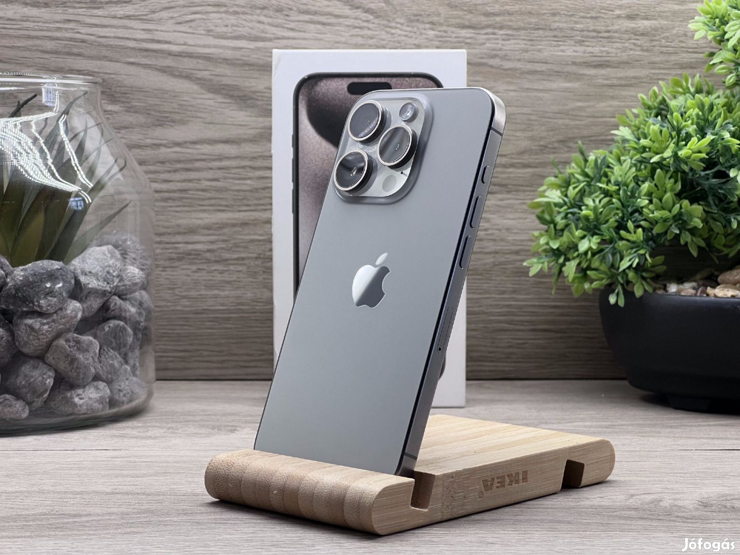 Hibátlan iPhone 15 Pro Natural Titanium 128GB 2 ÉV Garanciával