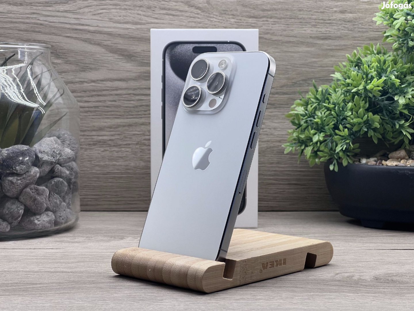 Hibátlan iPhone 15 Pro White Titanium 128GB 2 ÉV Garanciával