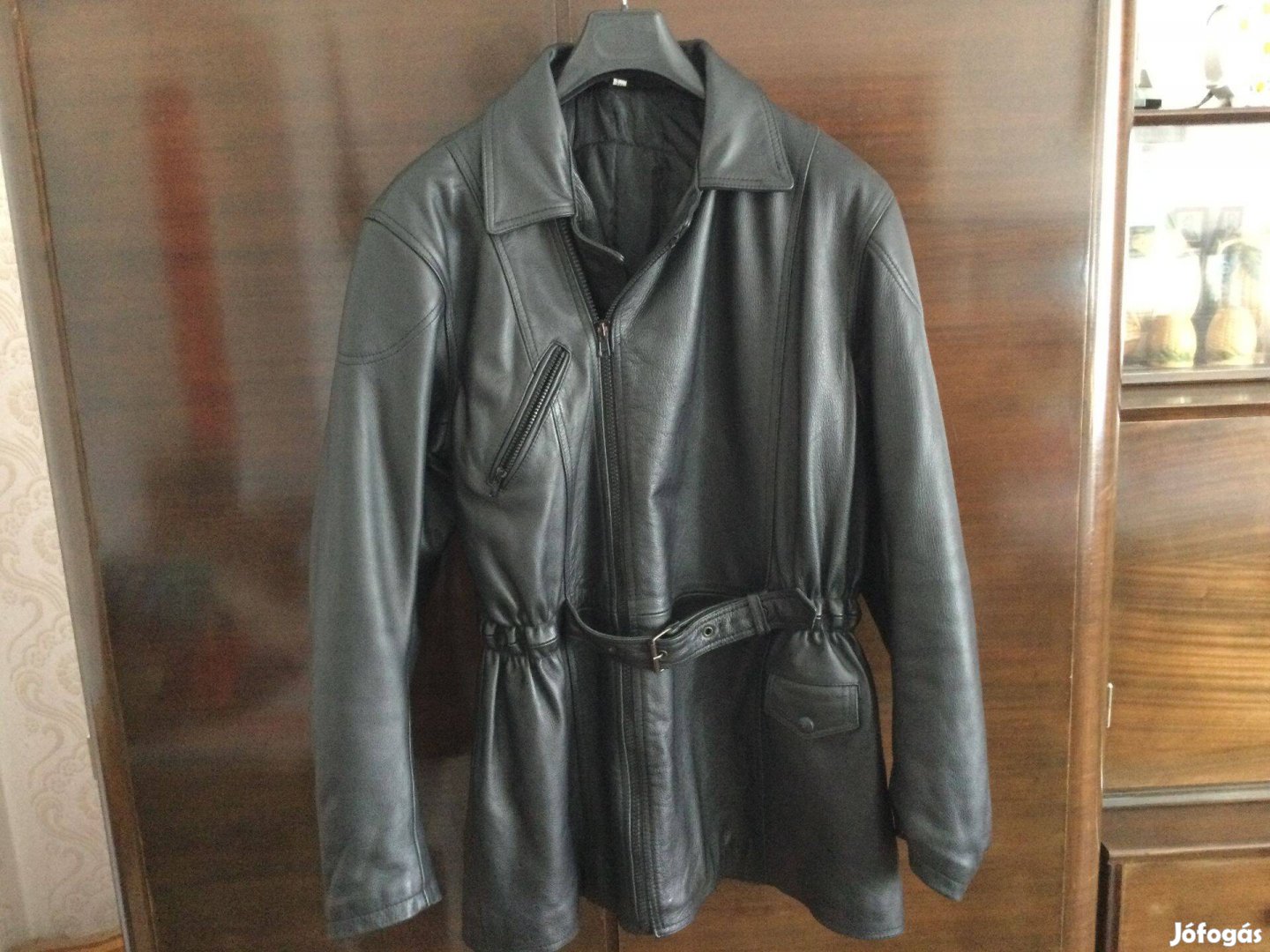 Hibátlan keveset használt unisex motoros bőrkabát kihasználatlanság mi