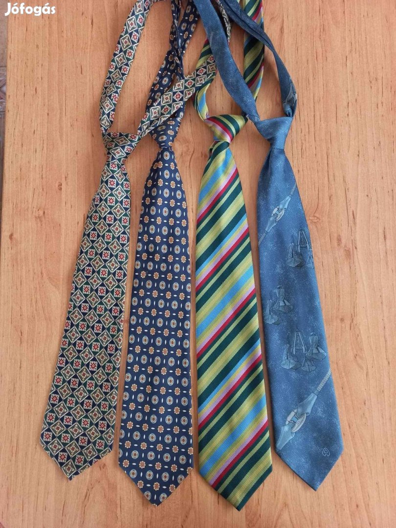 Hibátlan nyakkendők 