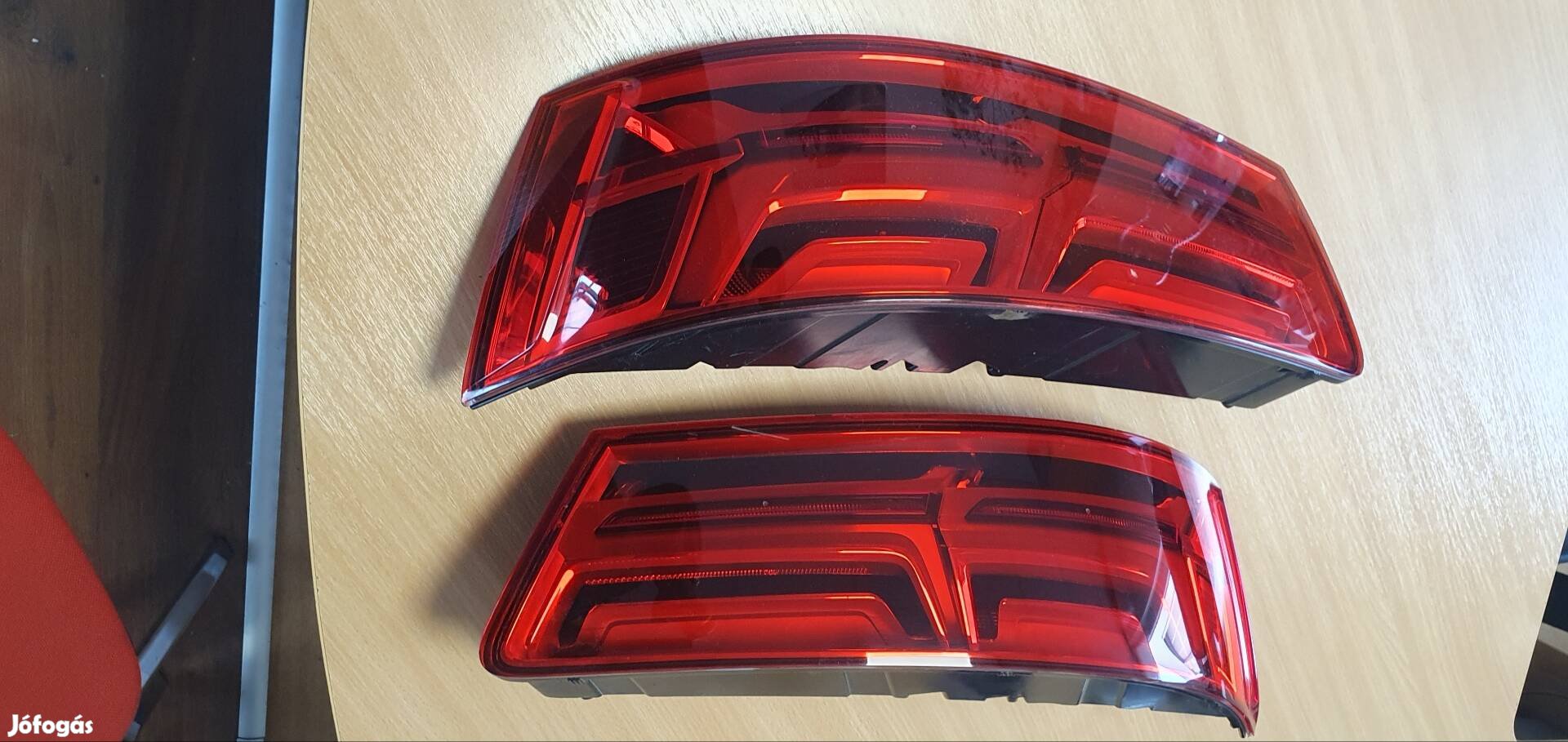 Hibátlan sérülésmentes Audi Q7 4M LED  hátsó lámpa pár