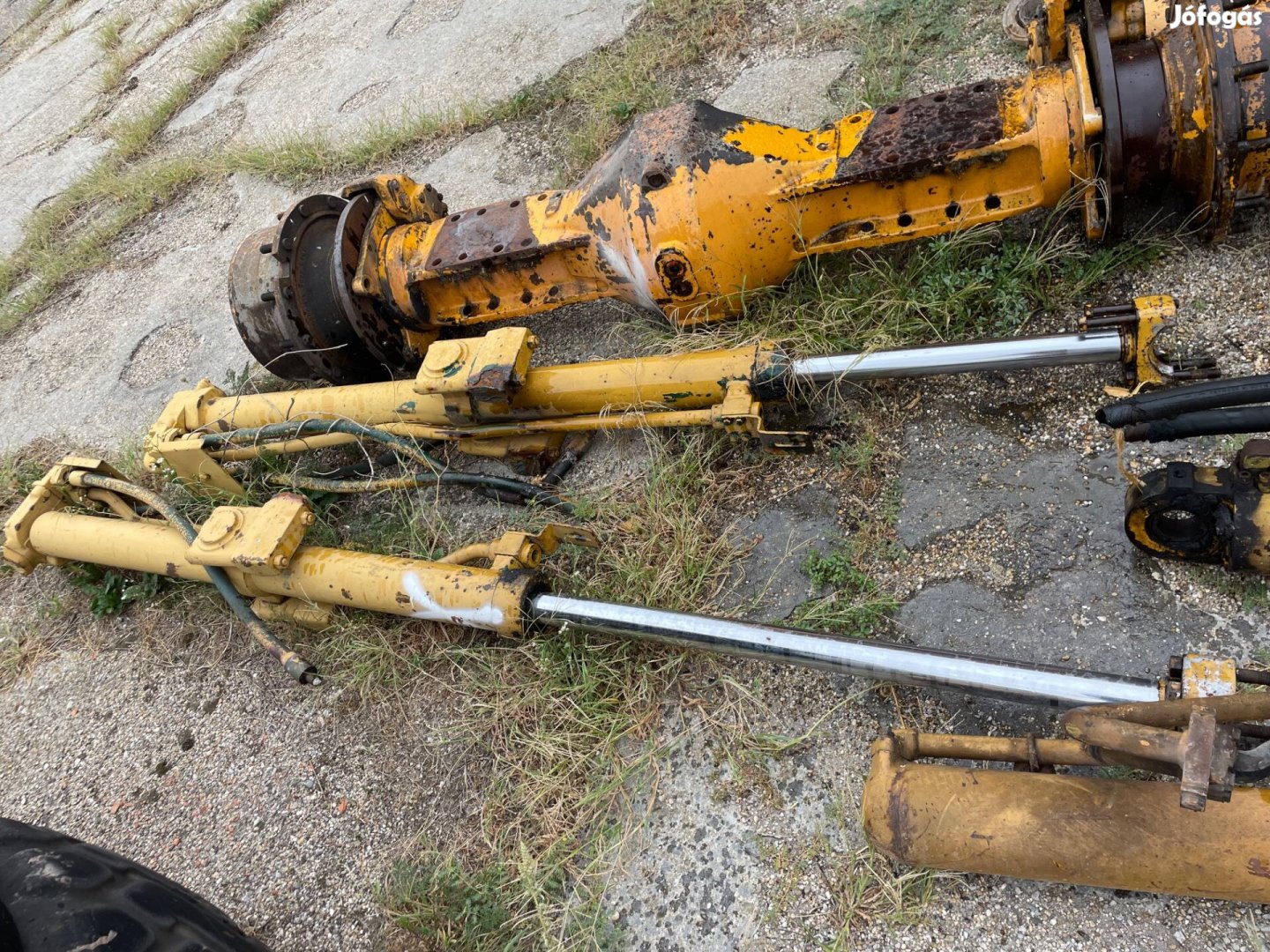 Hidraulika munkahengerek, nagy méret