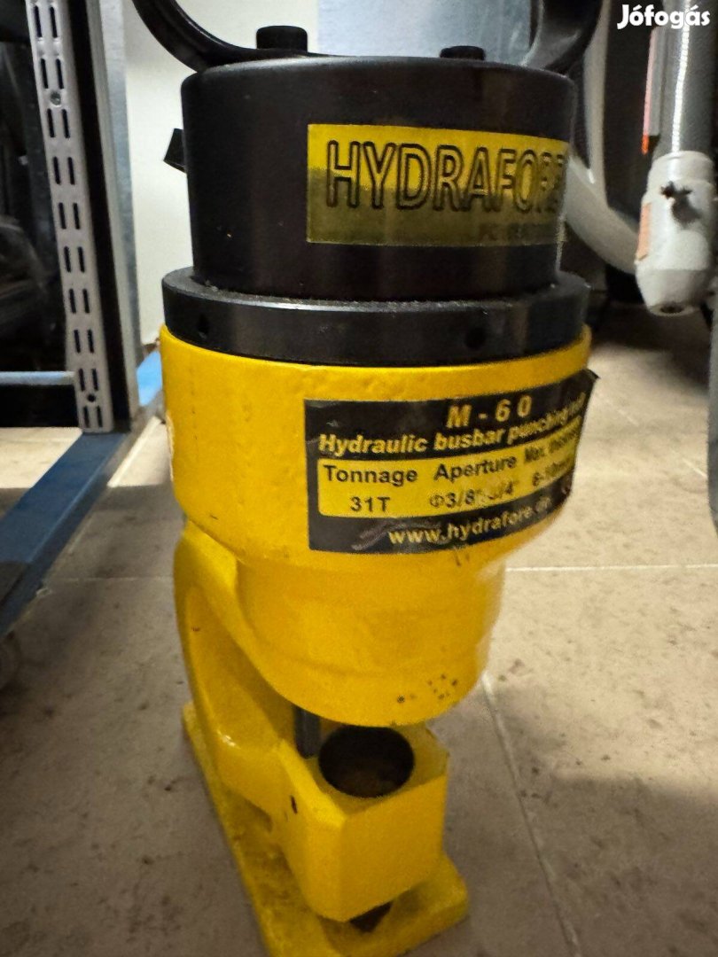Hidraulikus gyűjtősín lyukasztó (31T, 3/8"-3/4") (M-60)