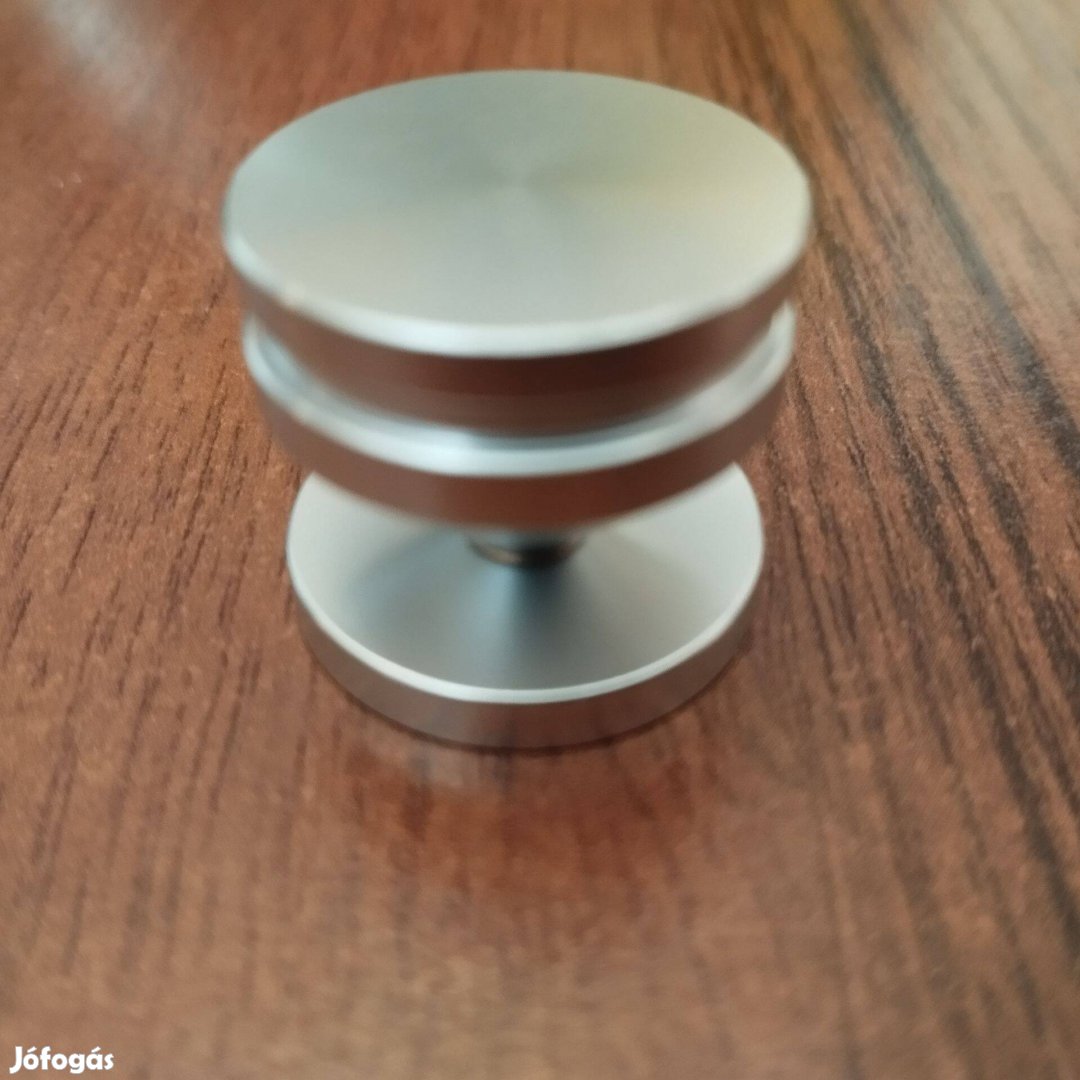 Hifi-rezgés csillapitó