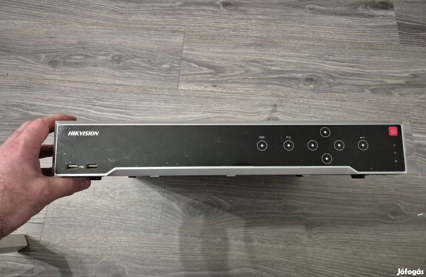 Hikvision 32 csatornás Nvr kamera rögzítő DS-7732NI-I4