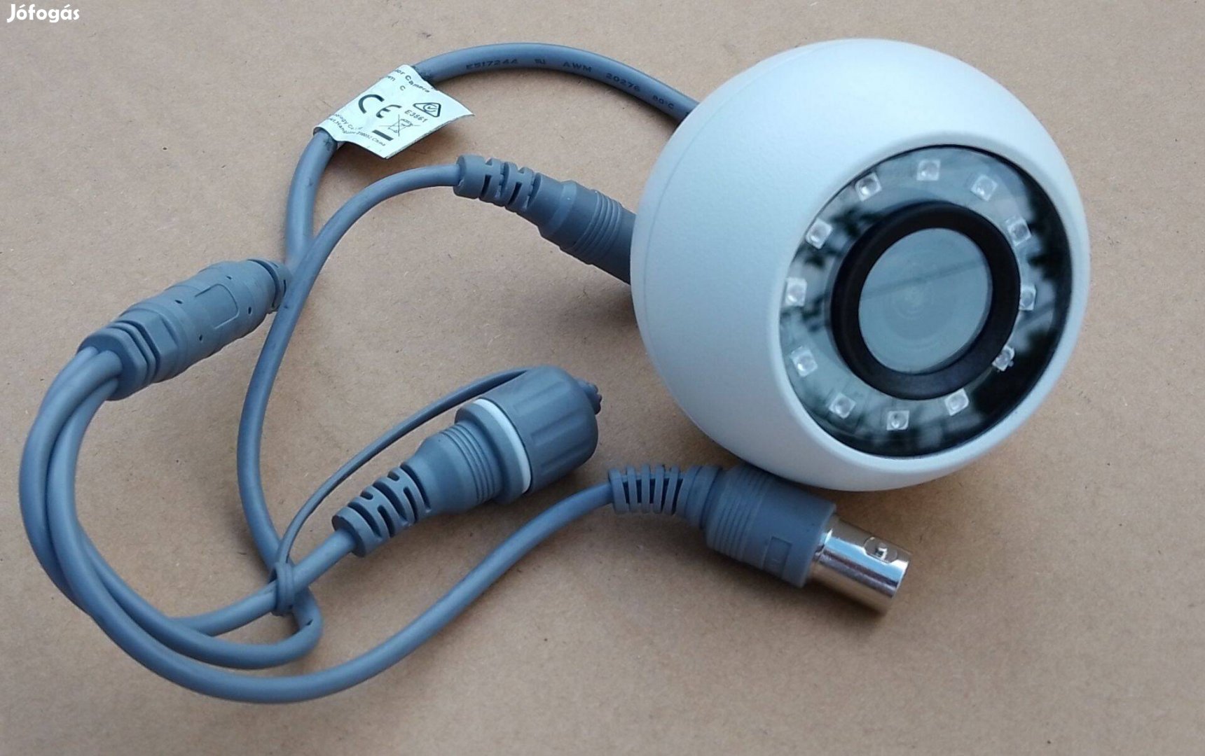 Hikvision DS-2CE56D0T-Irmf analóg HD, dómkamera