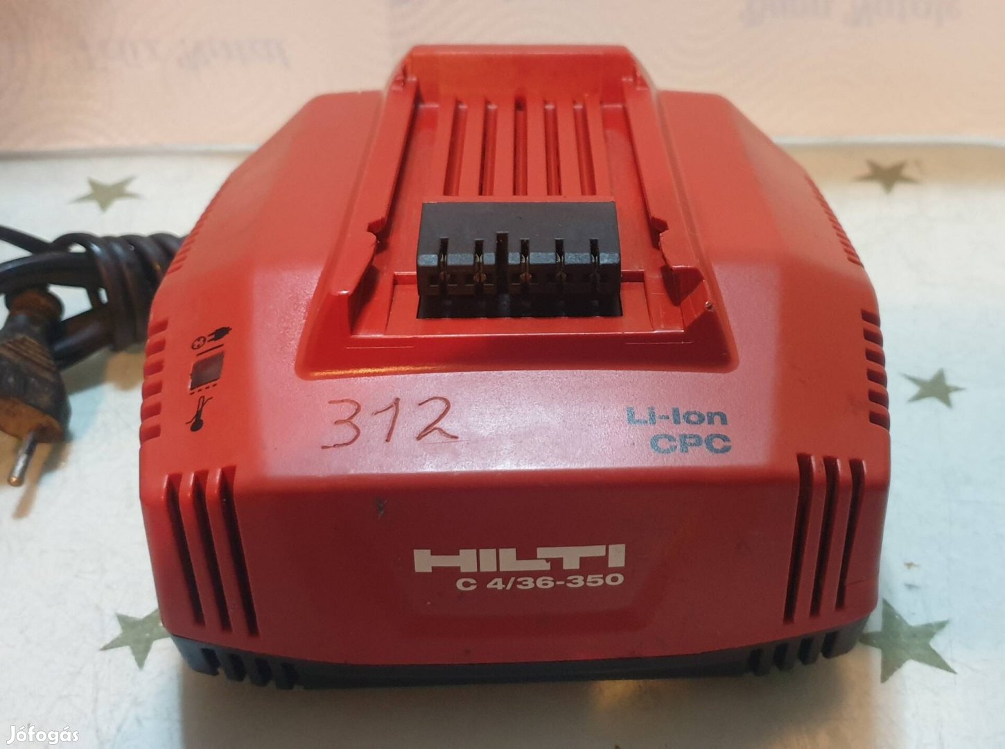 Hilti 9A-Es Li-ionos gyorstöltő  