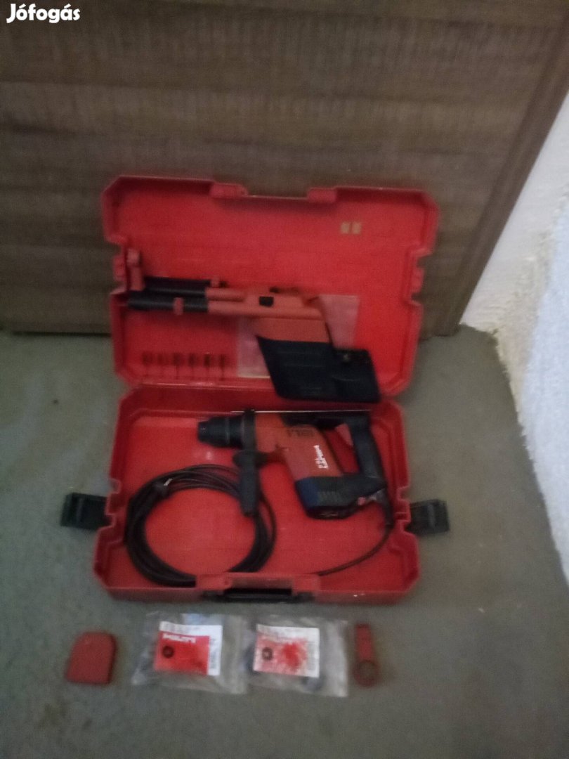 Hilti TE 5 beépített porszívó ütvefúró fúrógép 