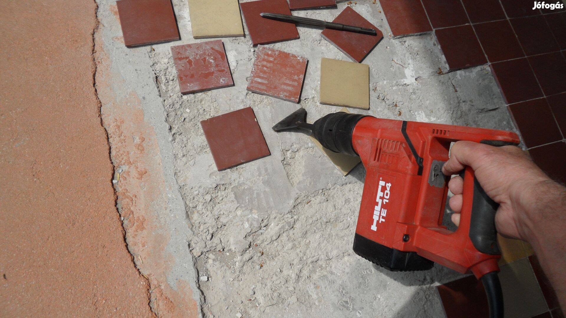 Hilti "egykezes" véső gép hibátlan "szép" állapotban, SDS + kofferral