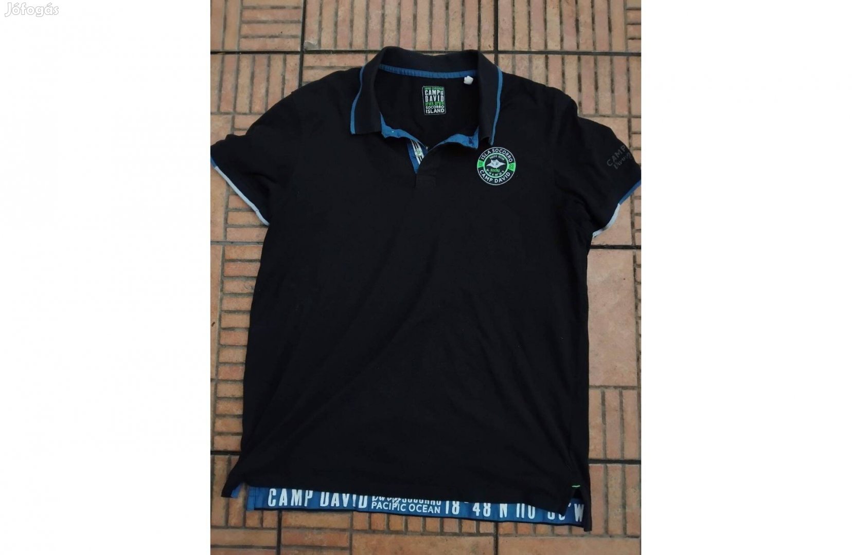 Hímzett Camp David póló L XL