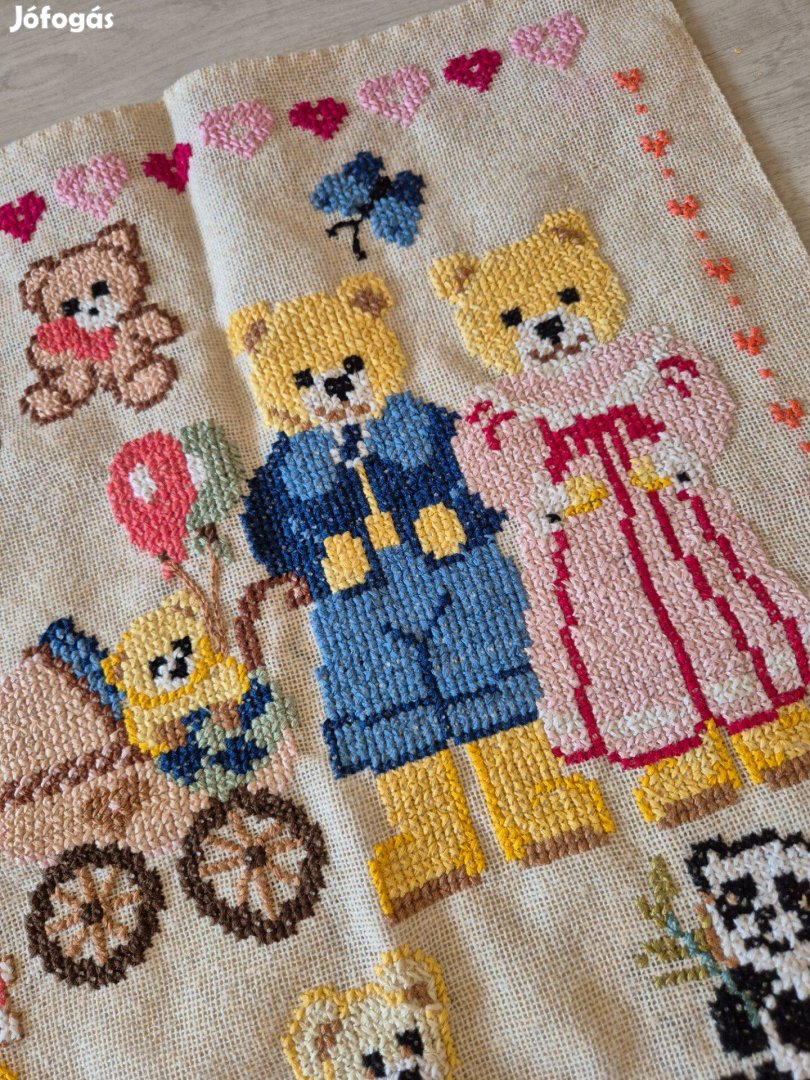 Hímzett maci család