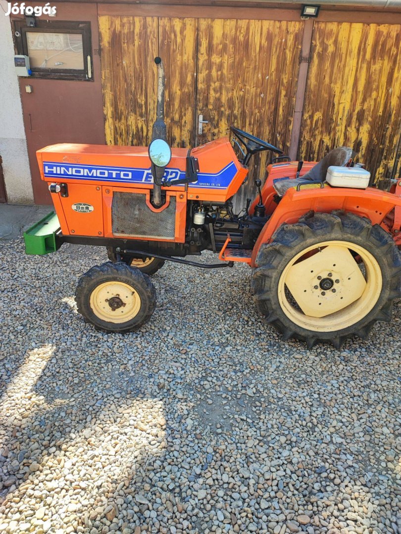 Hinomoto E182 traktor eladó