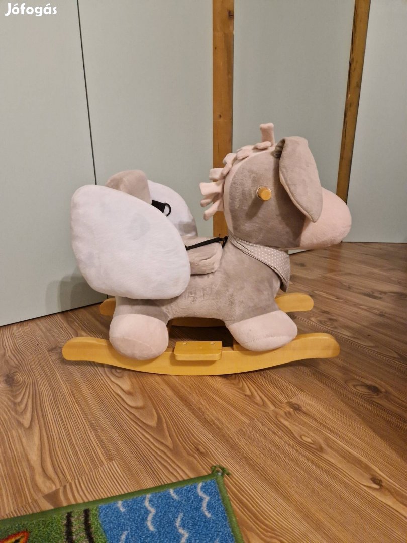 Hintaló, illetve csacsi :)