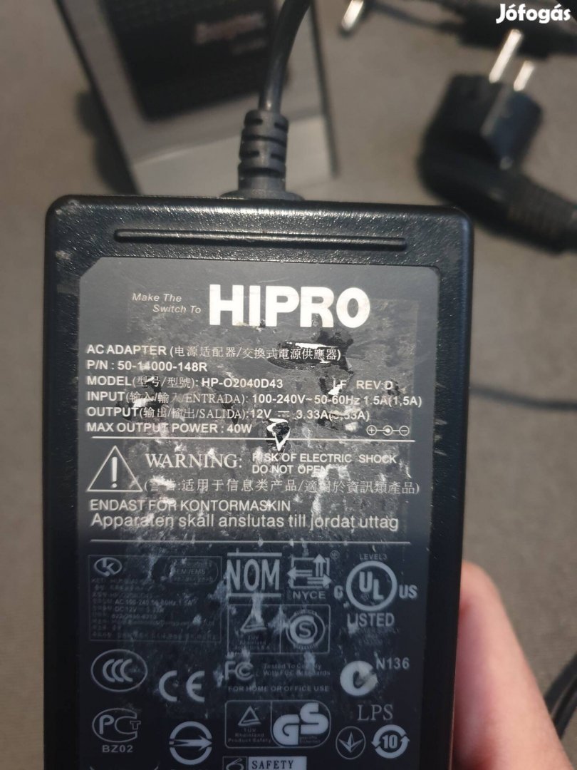 Hipro AC Adapter 