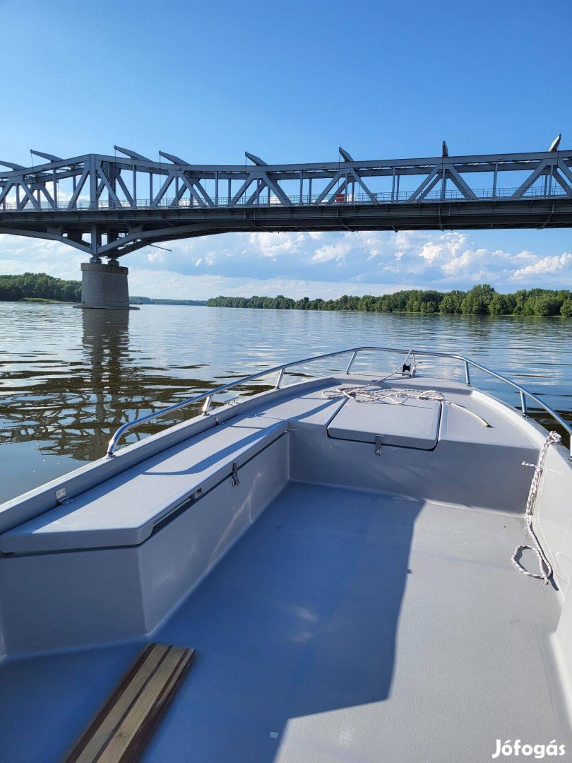 Hírös Yacht HY 5.0 Fish csónak