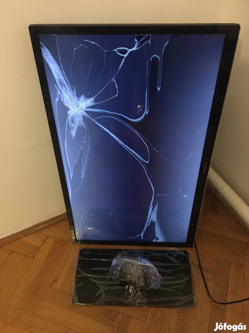 Hitachi 32" törött led tv