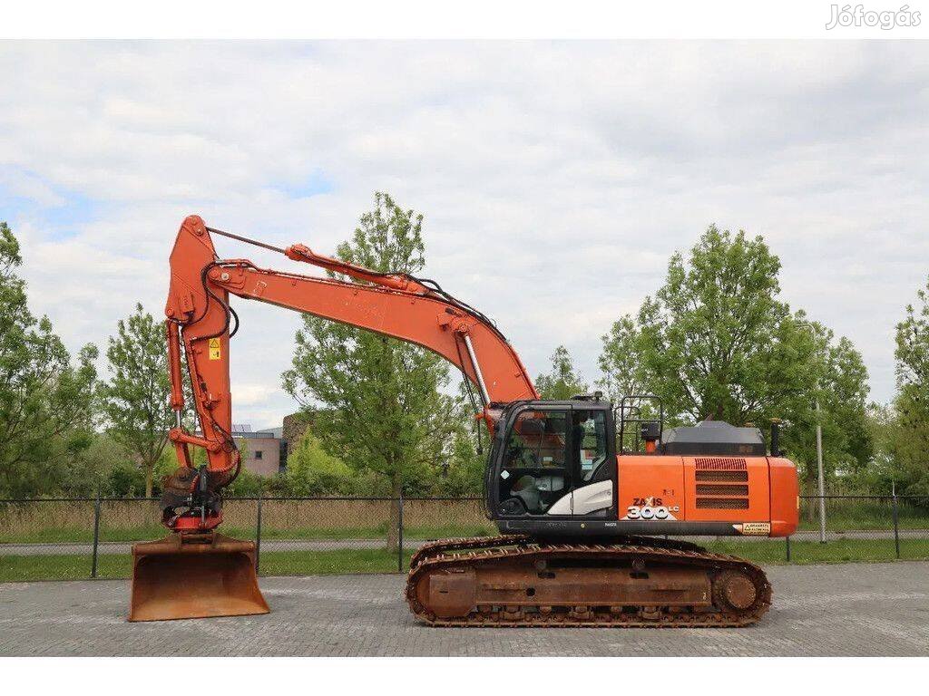 Hitachi Zx300 LC-6 / Rototilt / GPS / 10.636 üzemóra / Lízing