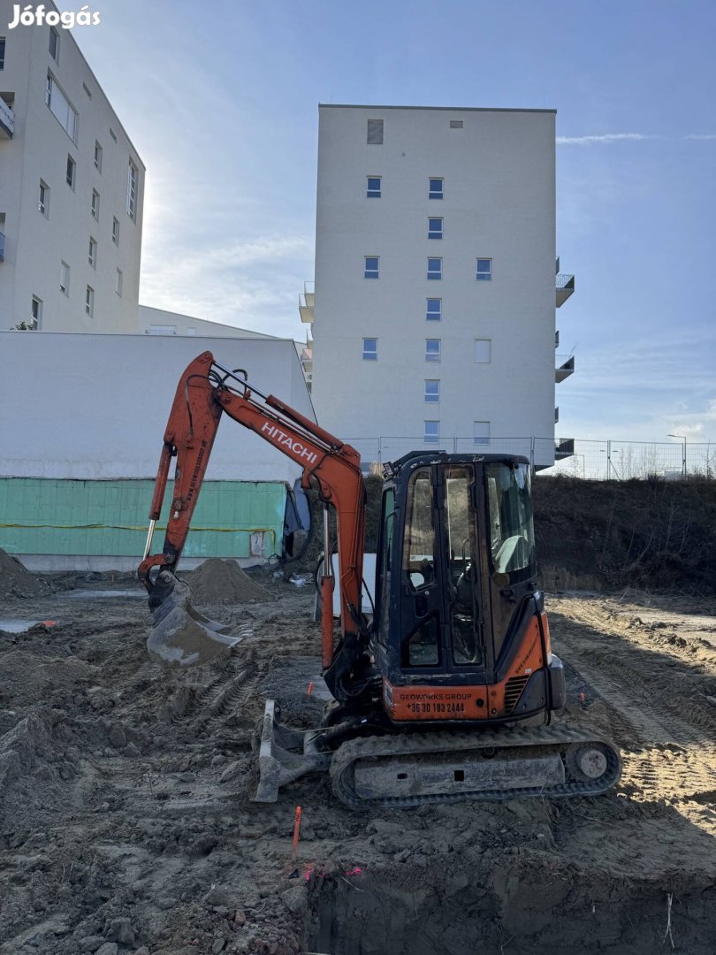 Hitachi zx 30 u 2