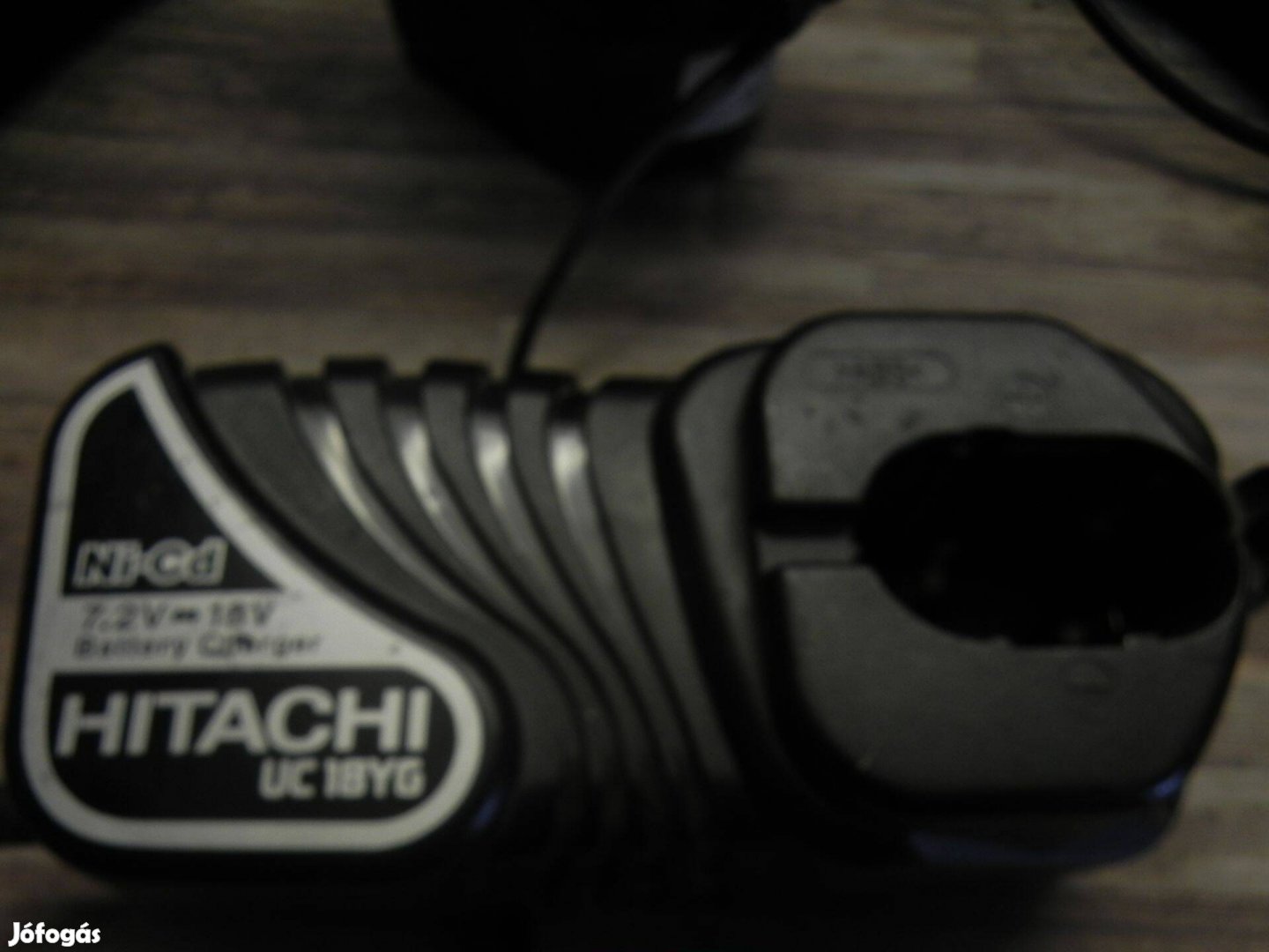 Hithaci lámpa Hikoki 7, 218 V-os töltő 1db használt aku 1db