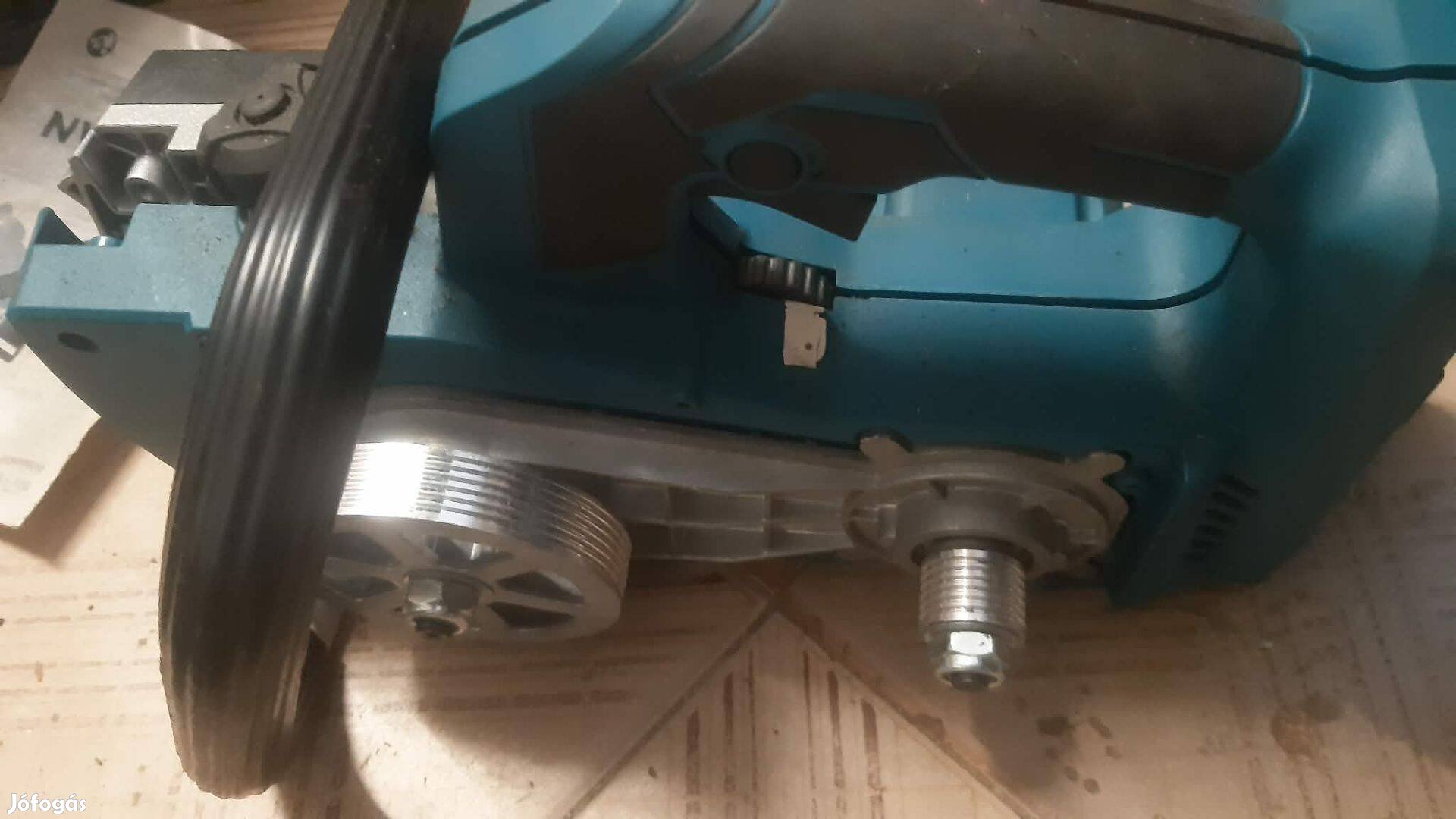 Hitman akkus láncfűrész és akkus orrfűrész