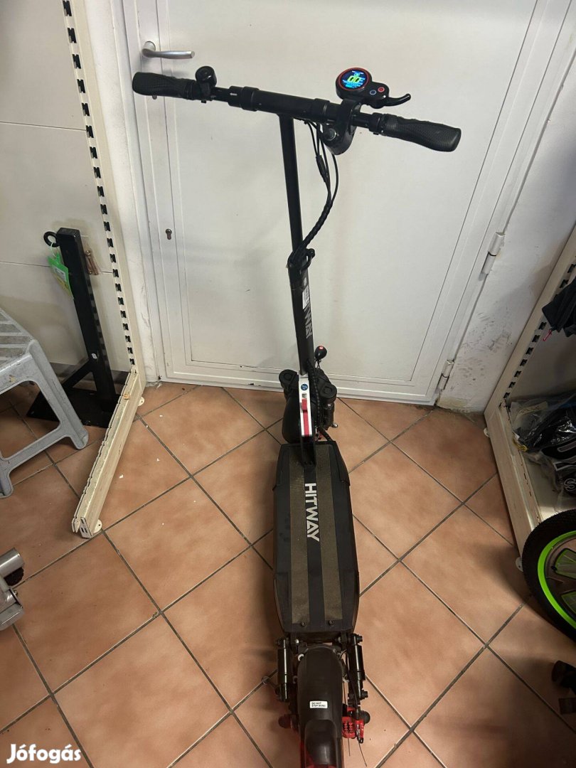 Hitway elektromos roller 500 W 40 km/h