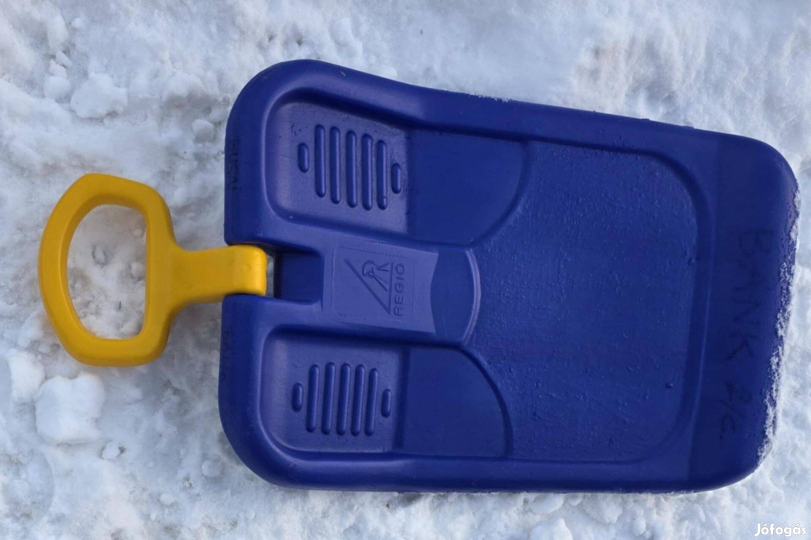 Hócsúszka kitűnő állapotban, kék színű