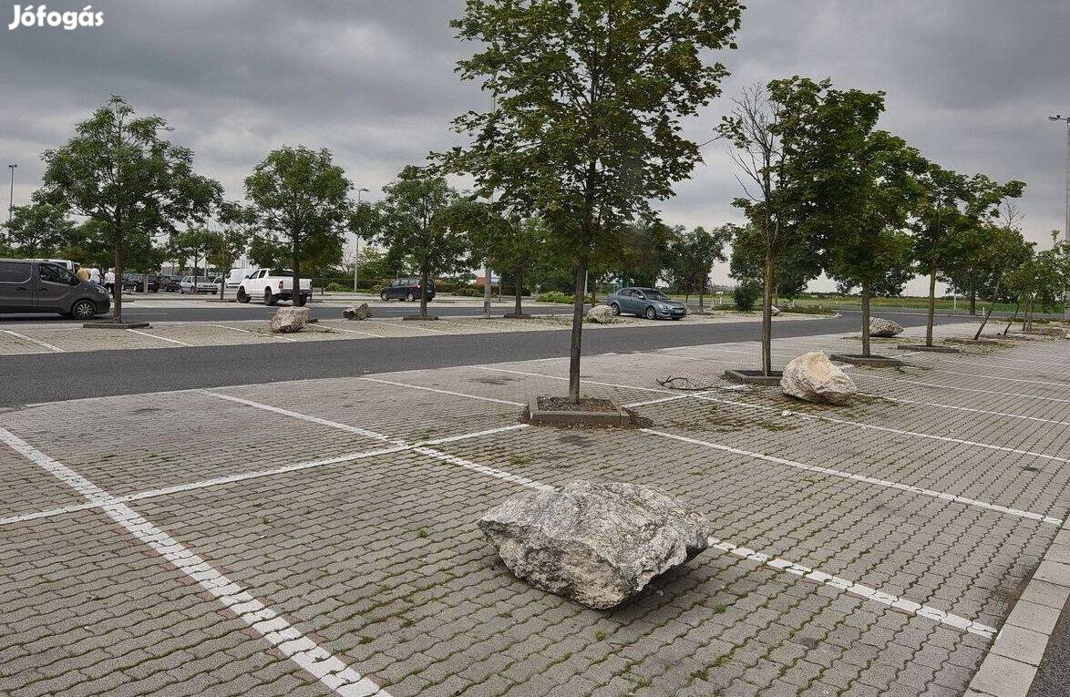 Hódmezővásárhelyi hipermarketnél részmunkaidős parkoló takarítói állás