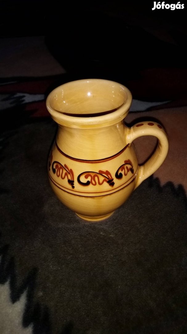 Hódmezővásárhelyi iparművészeti majolika mázas agyag korsó