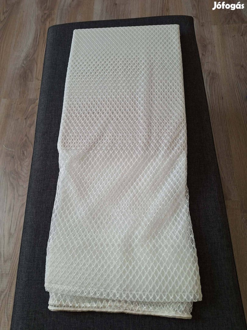 Hófehér új anyagában mintás függöny 140 x 245párban