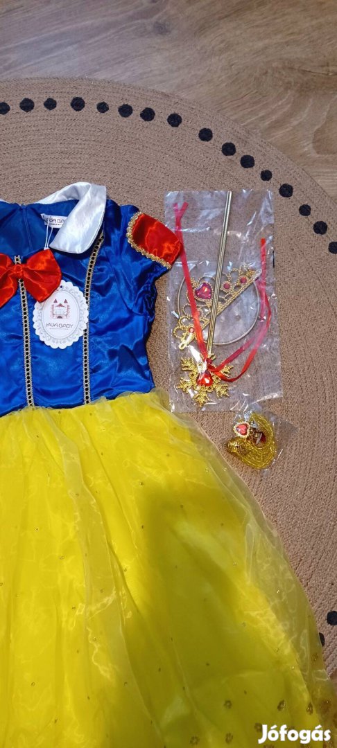 Hófehérke jelmez kiegészítőkkel