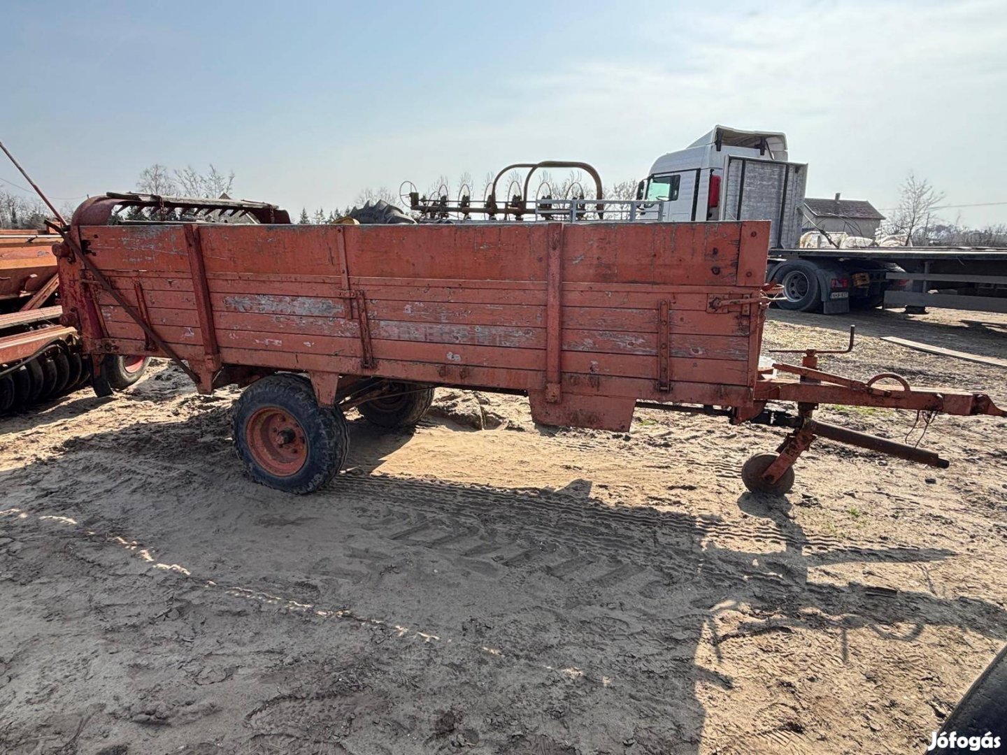 Hofherr vízszintes tengelyű Trágyaszóró