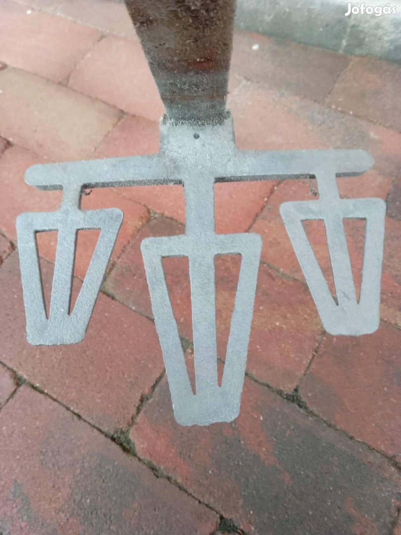 Hófogó Eladó 67 darab